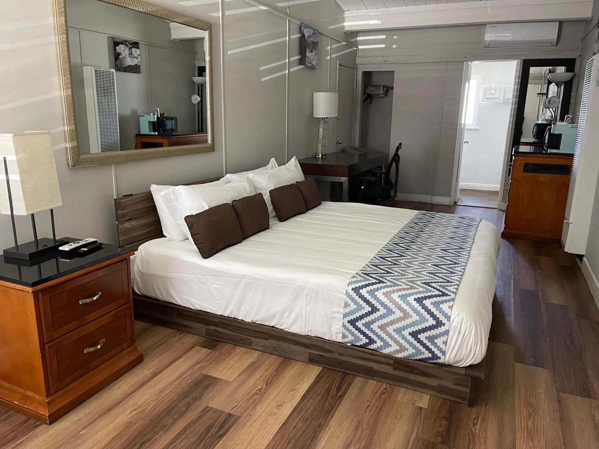 Omeo Suites Big Bear ビッグ・ベアー・レイク エクステリア 写真