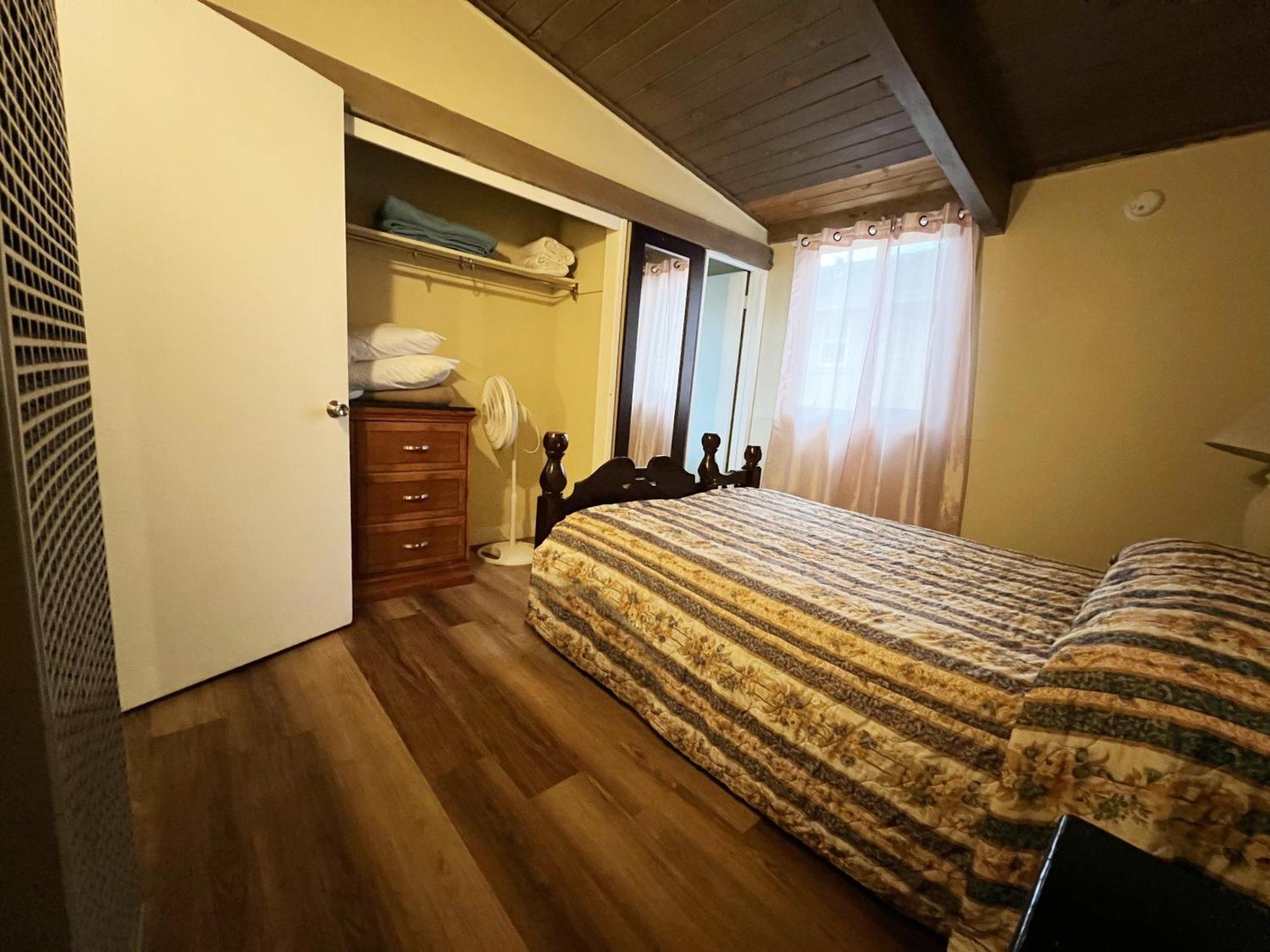 Omeo Suites Big Bear ビッグ・ベアー・レイク 部屋 写真