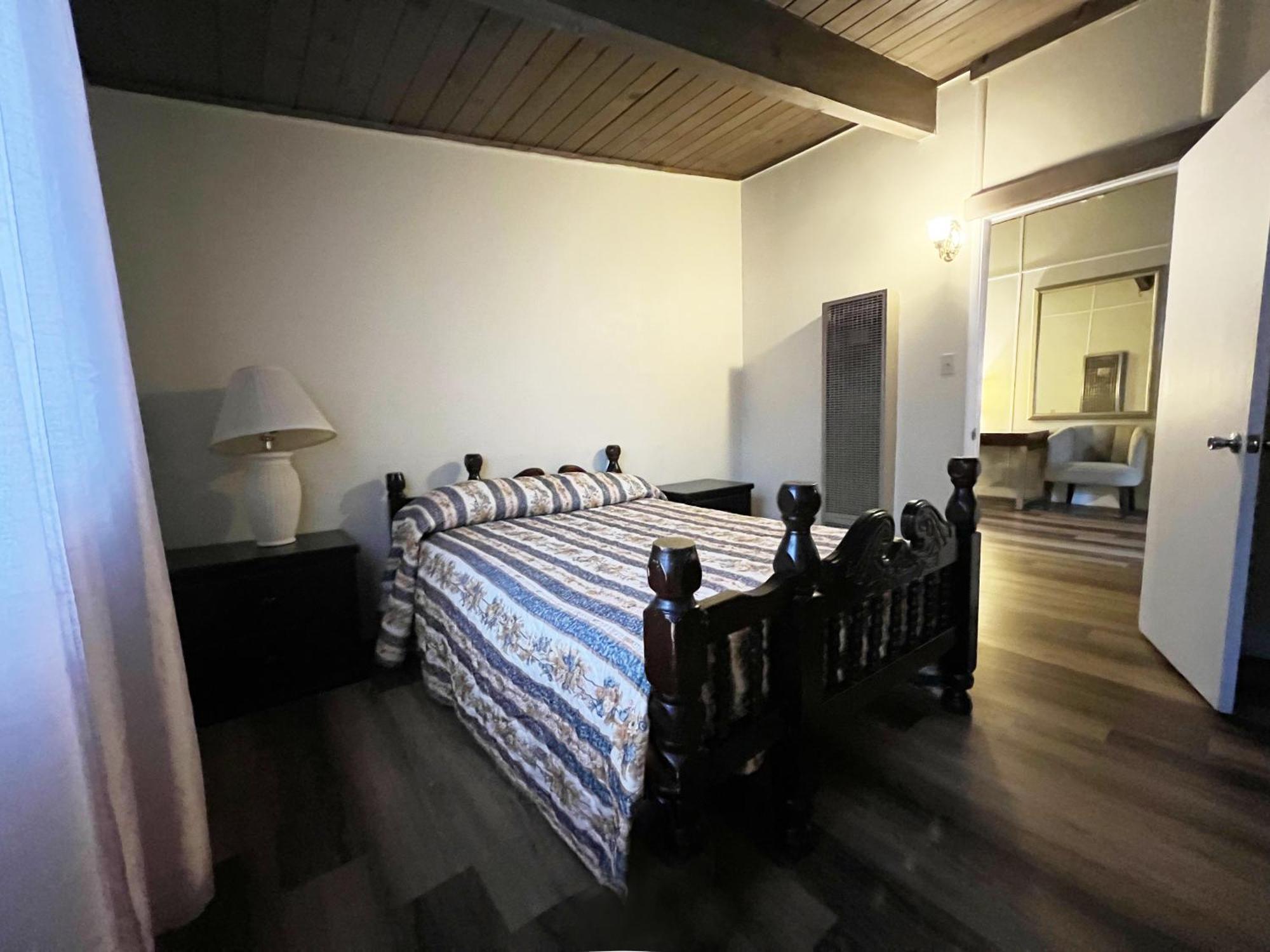 Omeo Suites Big Bear ビッグ・ベアー・レイク 部屋 写真