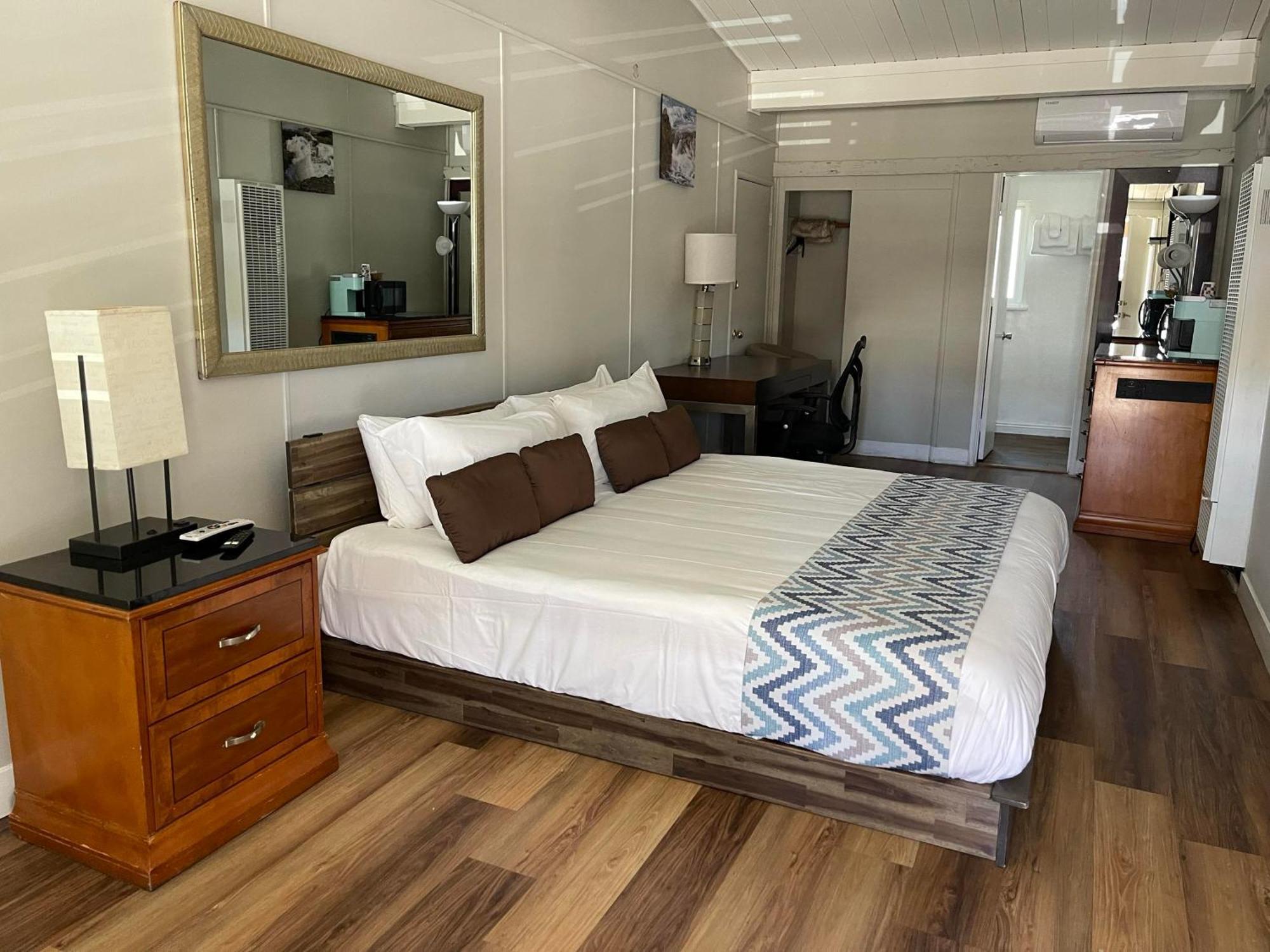 Omeo Suites Big Bear ビッグ・ベアー・レイク エクステリア 写真