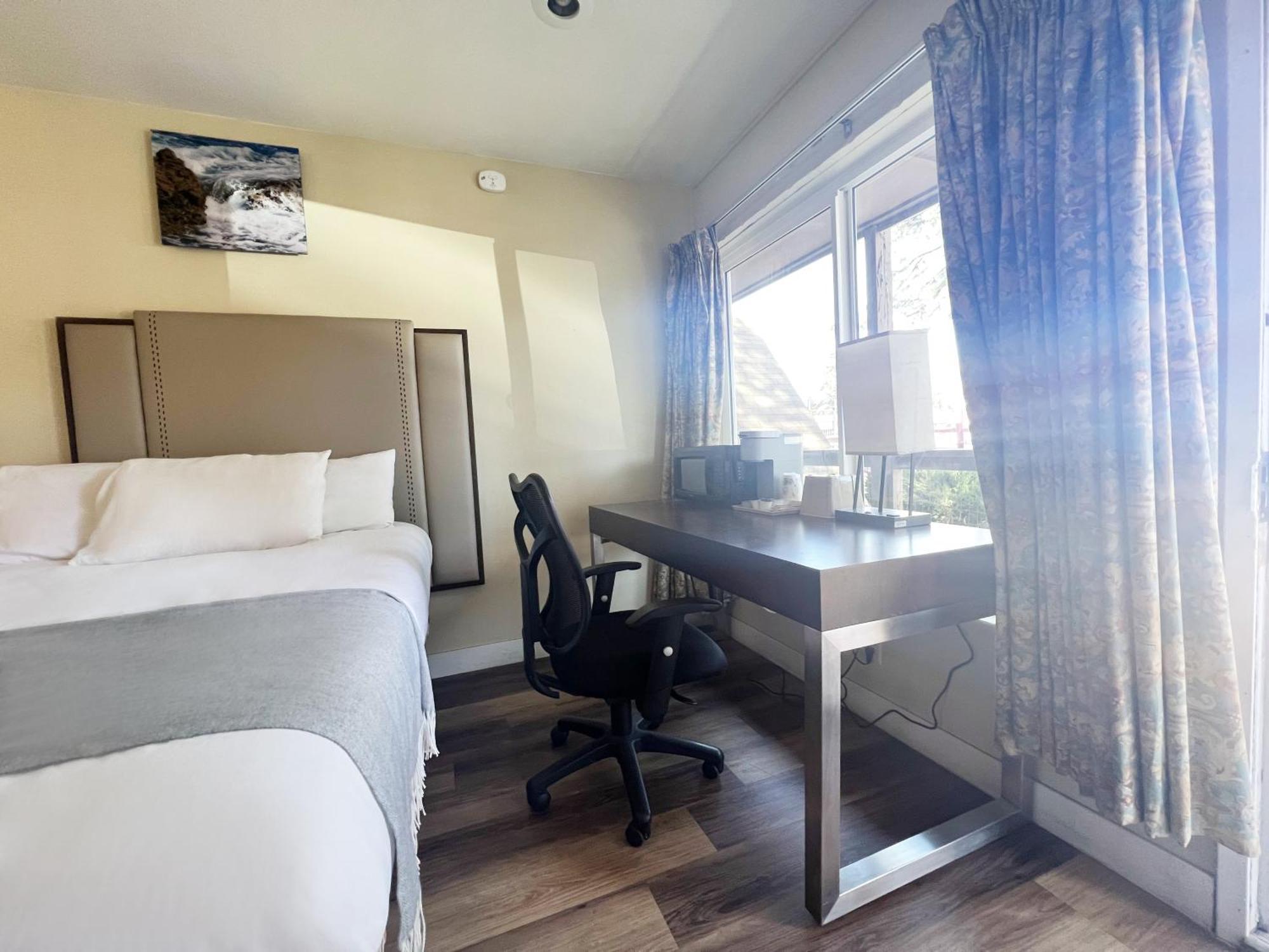 Omeo Suites Big Bear ビッグ・ベアー・レイク 部屋 写真