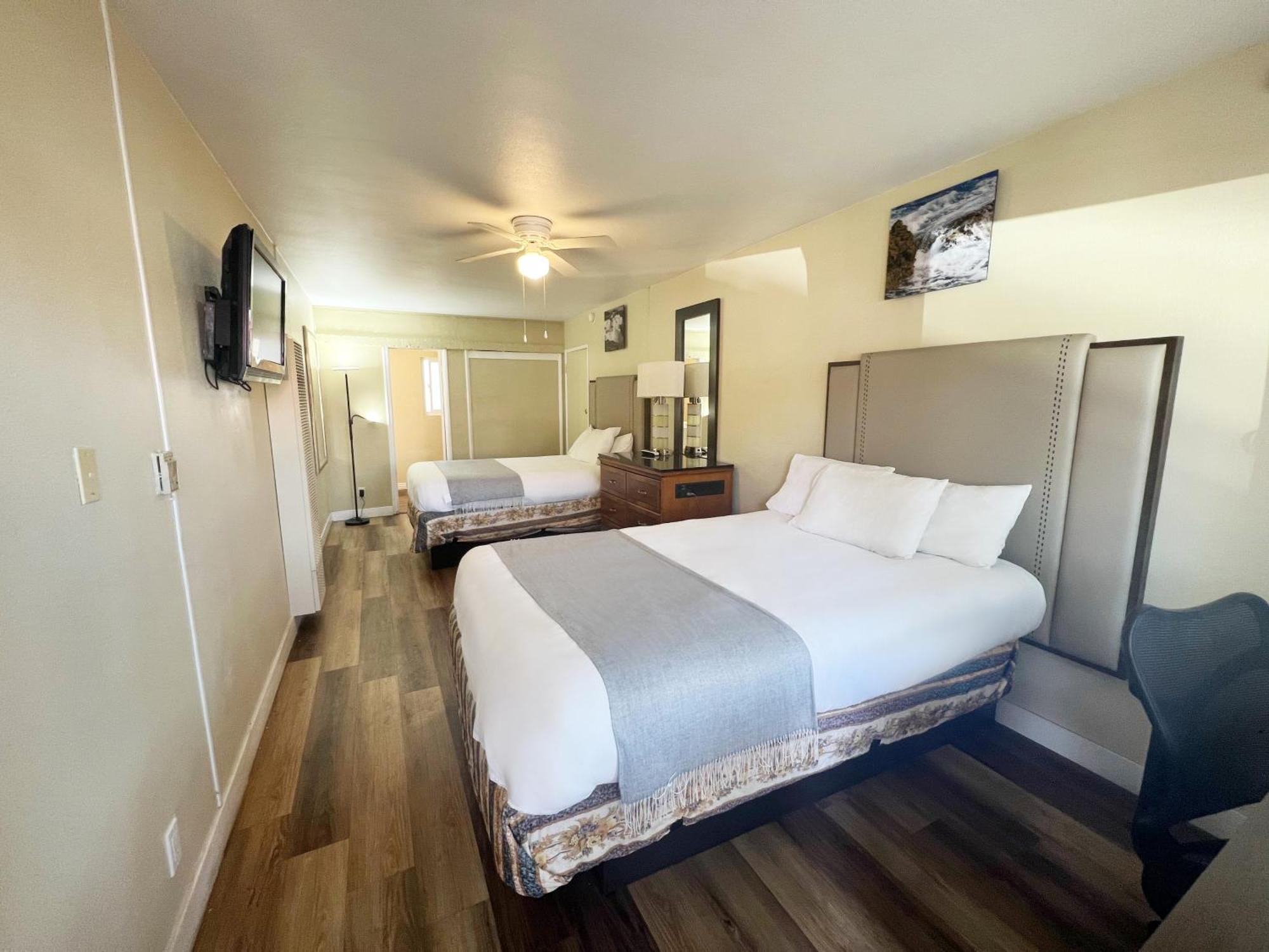 Omeo Suites Big Bear ビッグ・ベアー・レイク 部屋 写真