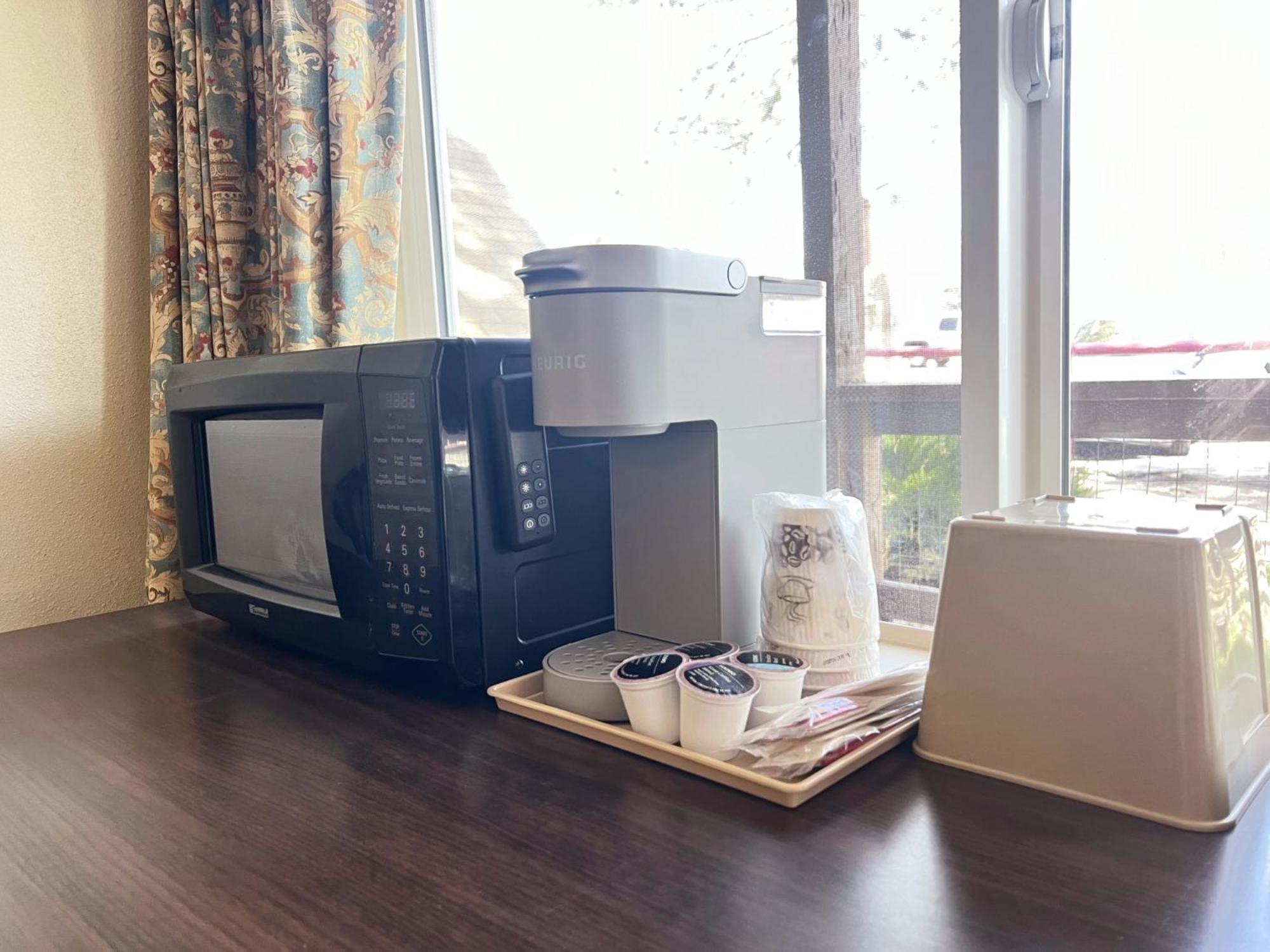 Omeo Suites Big Bear ビッグ・ベアー・レイク 部屋 写真