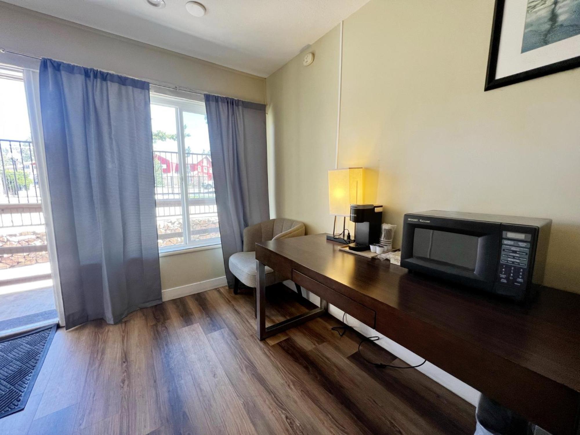 Omeo Suites Big Bear ビッグ・ベアー・レイク 部屋 写真